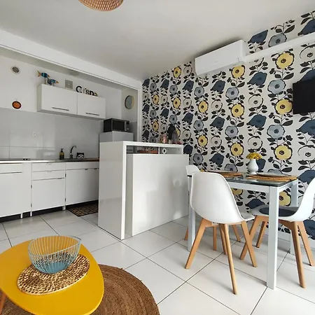 شقة A Saint-cyprien - 25 M² Avec Balcon *